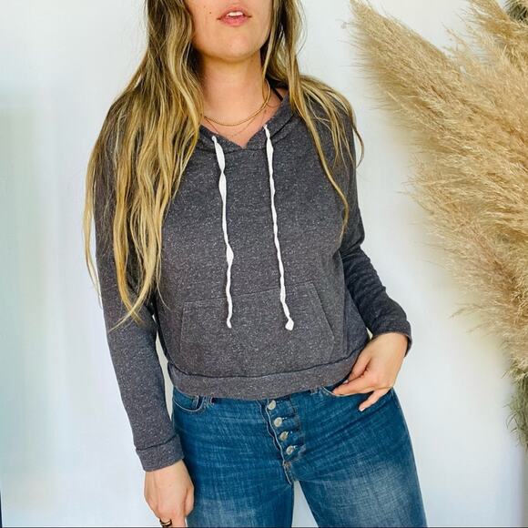 UO PAPER CROWN Grey Gray Hi Low Asymmetrical Sweatshirt Pullover Casual Hoodie M - Picture 1 of 7